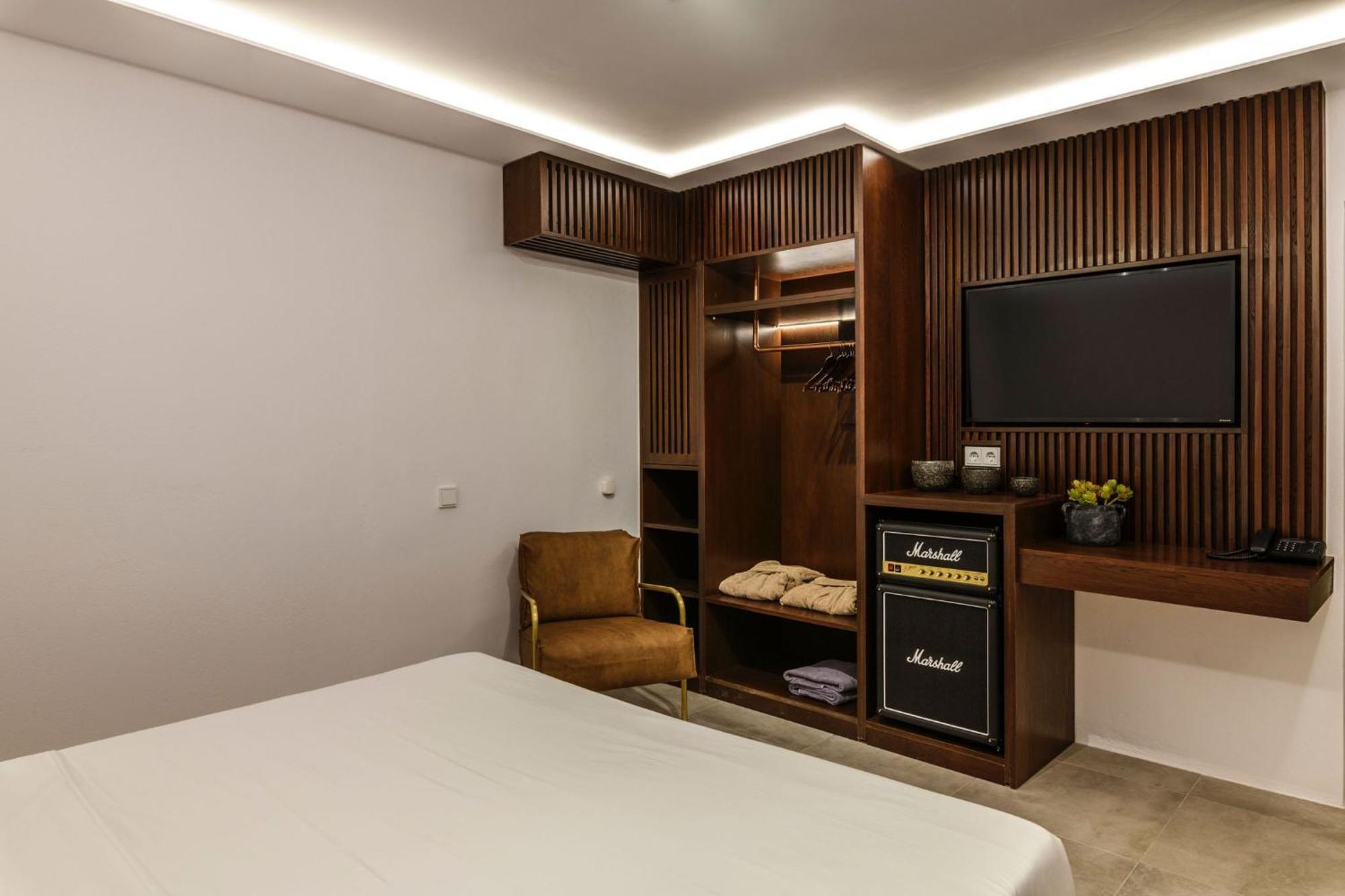 Charisma Hotel And Wellness Suites Plintri Buitenkant foto